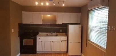 655 7th Ave N #4 - Photo 5 of 12