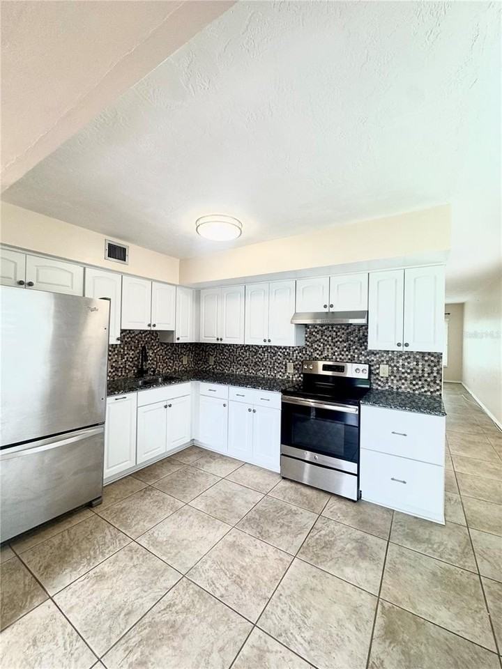2020 World Parkway Blvd #54 - Photo 3 of 37