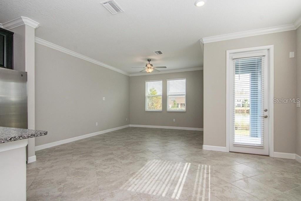 18628 Noble Caspian Dr - Photo 5 of 34