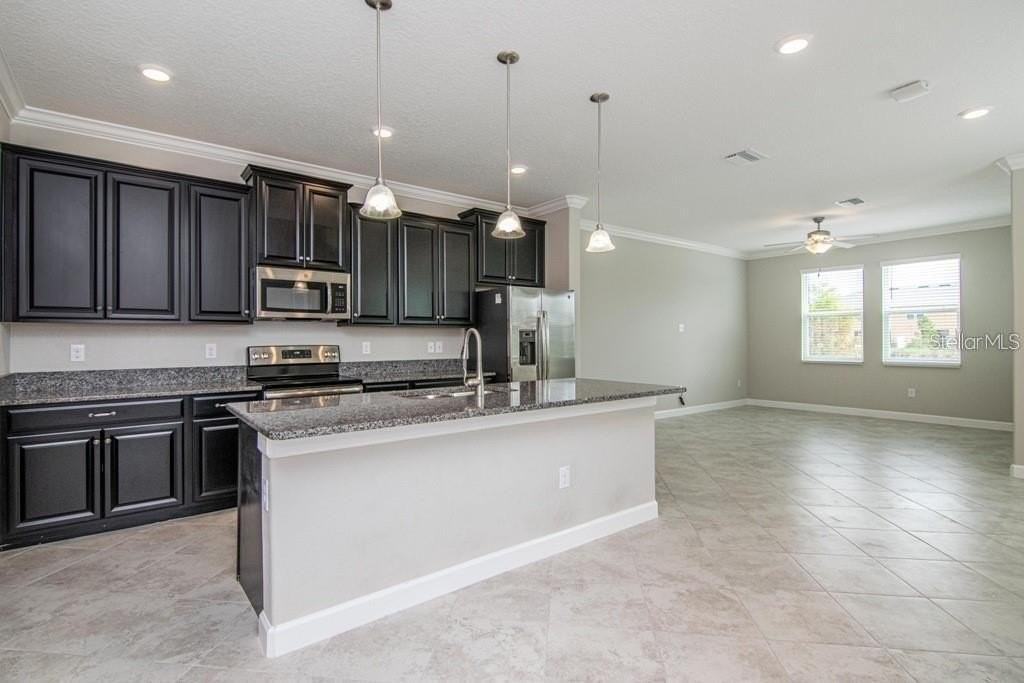 18628 Noble Caspian Dr - Photo 6 of 34