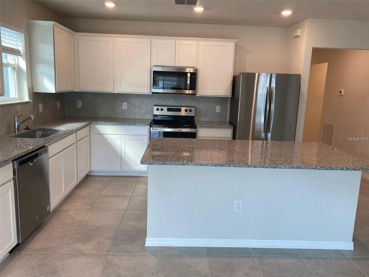 9643 Summers Cay Cir - Photo 2 of 2