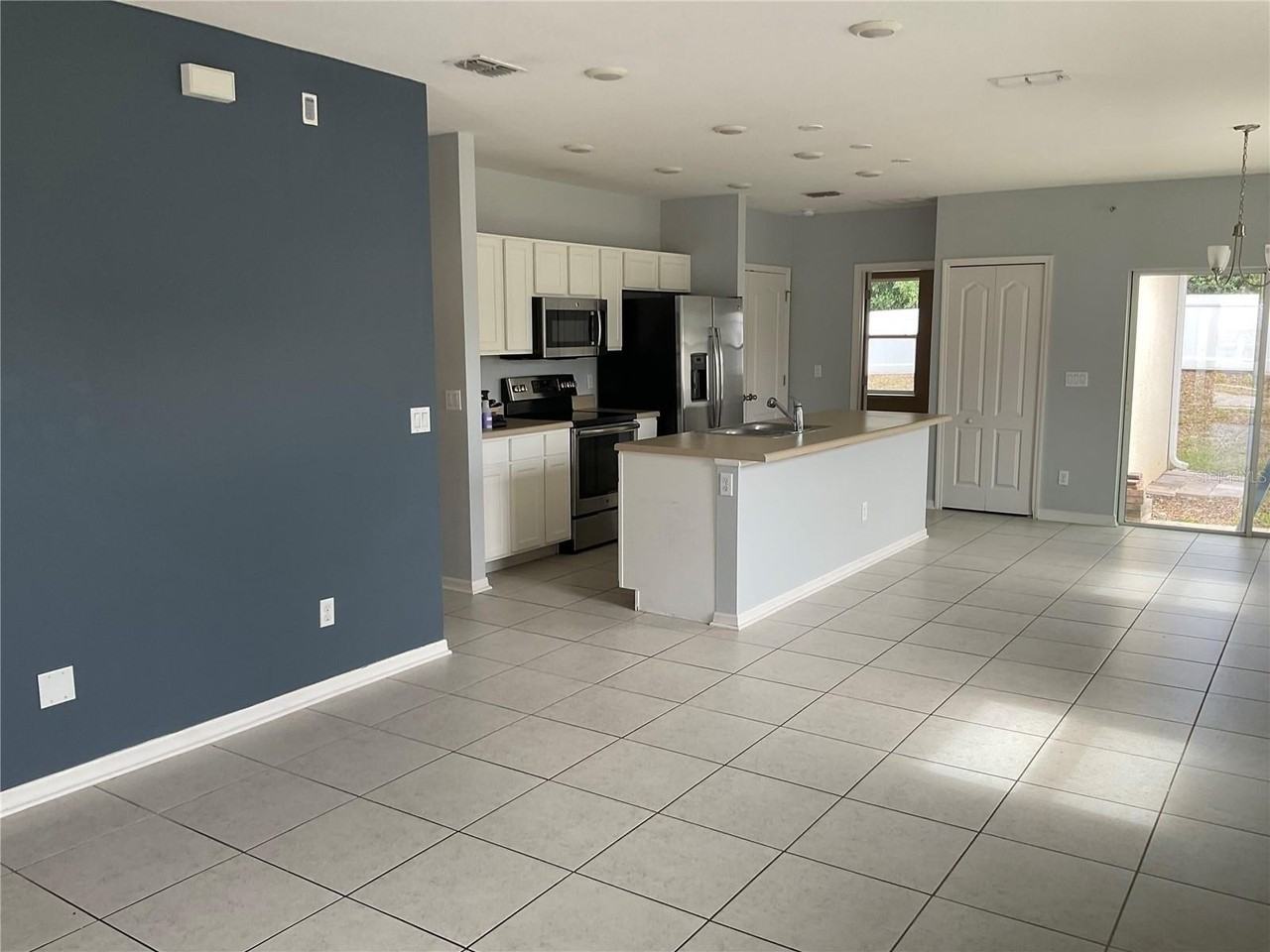 101 Hurst Ct - Photo 5 of 18