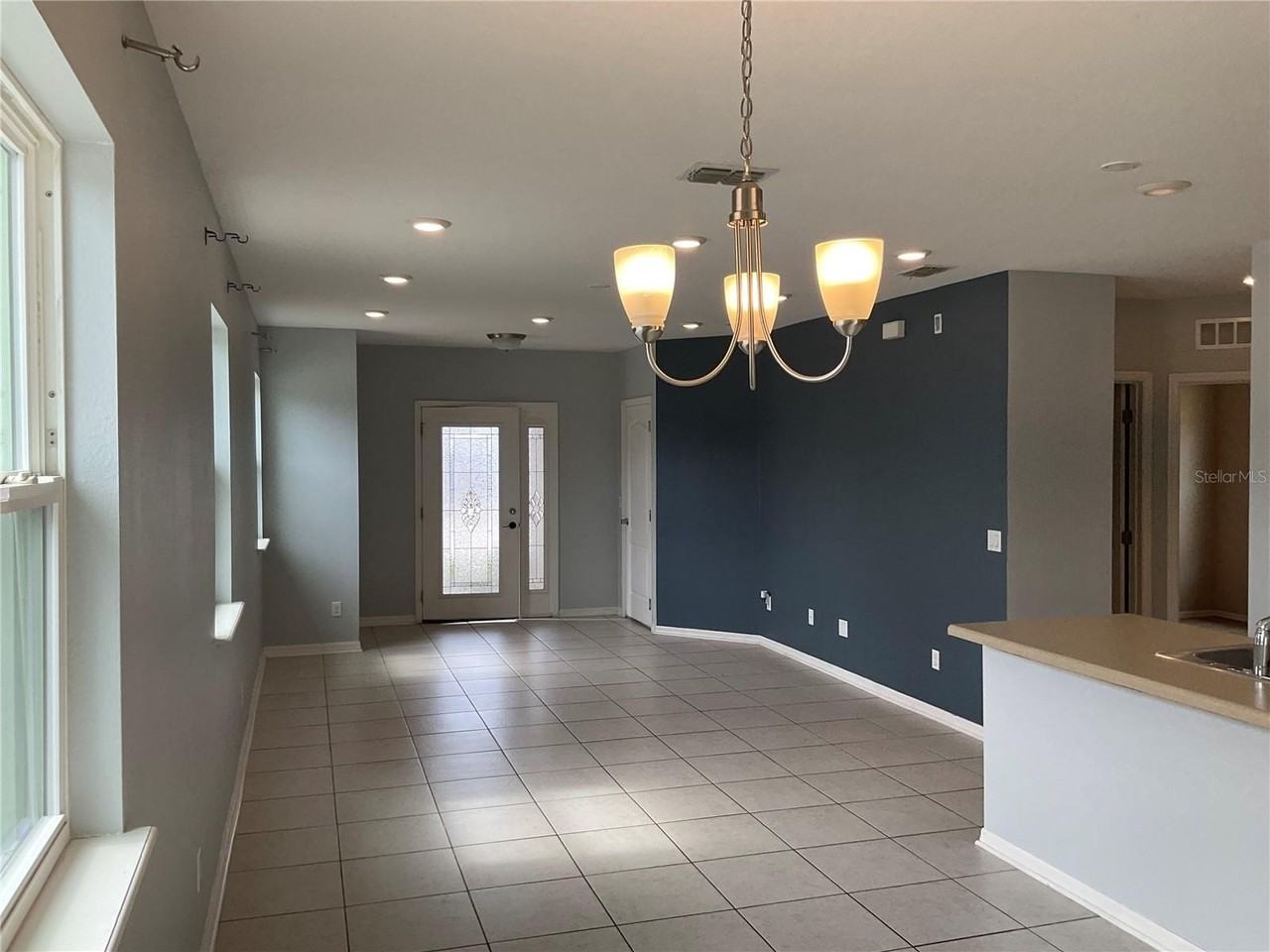 101 Hurst Ct - Photo 7 of 18