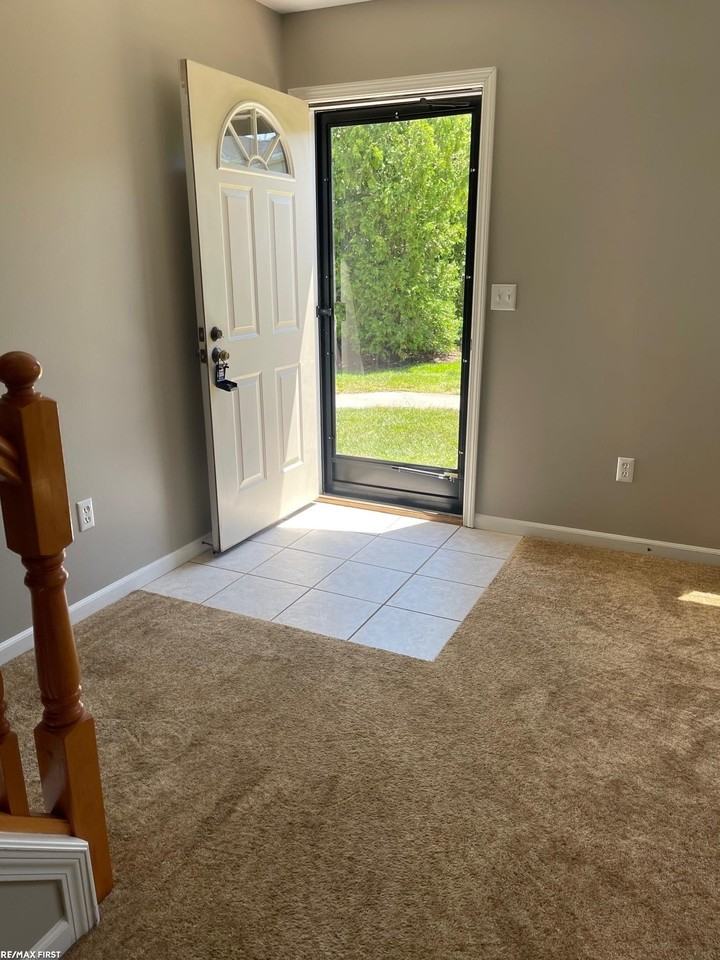 29890 Donna Ln - Photo 5 of 20