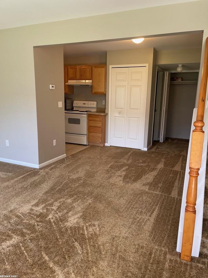 29890 Donna Ln - Photo 7 of 20