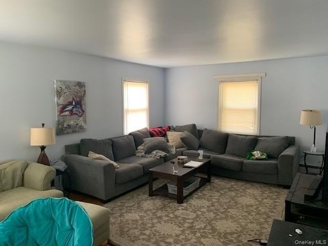 17 Skylark Ln - Photo 2 of 15