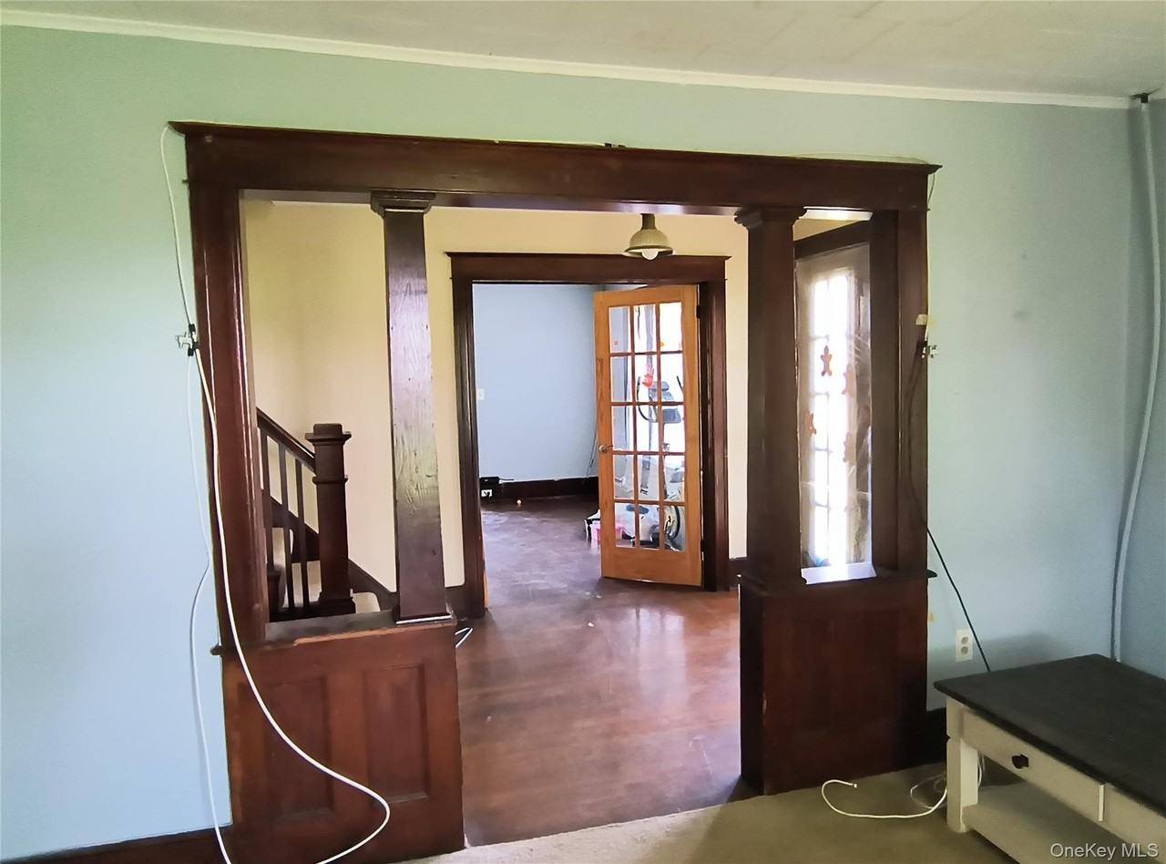 210 Manchester Rd - Photo 6 of 21
