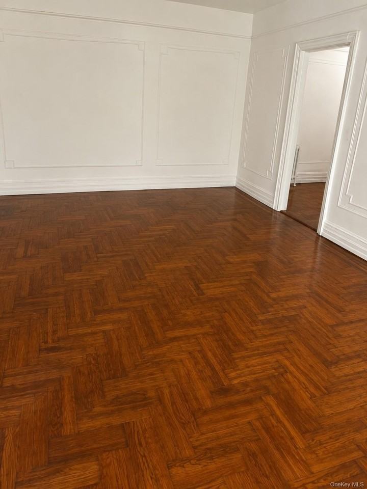 646 Commonwealth Ave - Photo 4 of 8