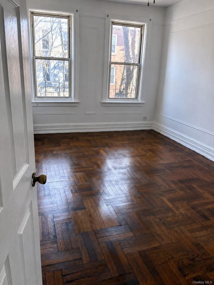 646 Commonwealth Ave - Photo 6 of 8