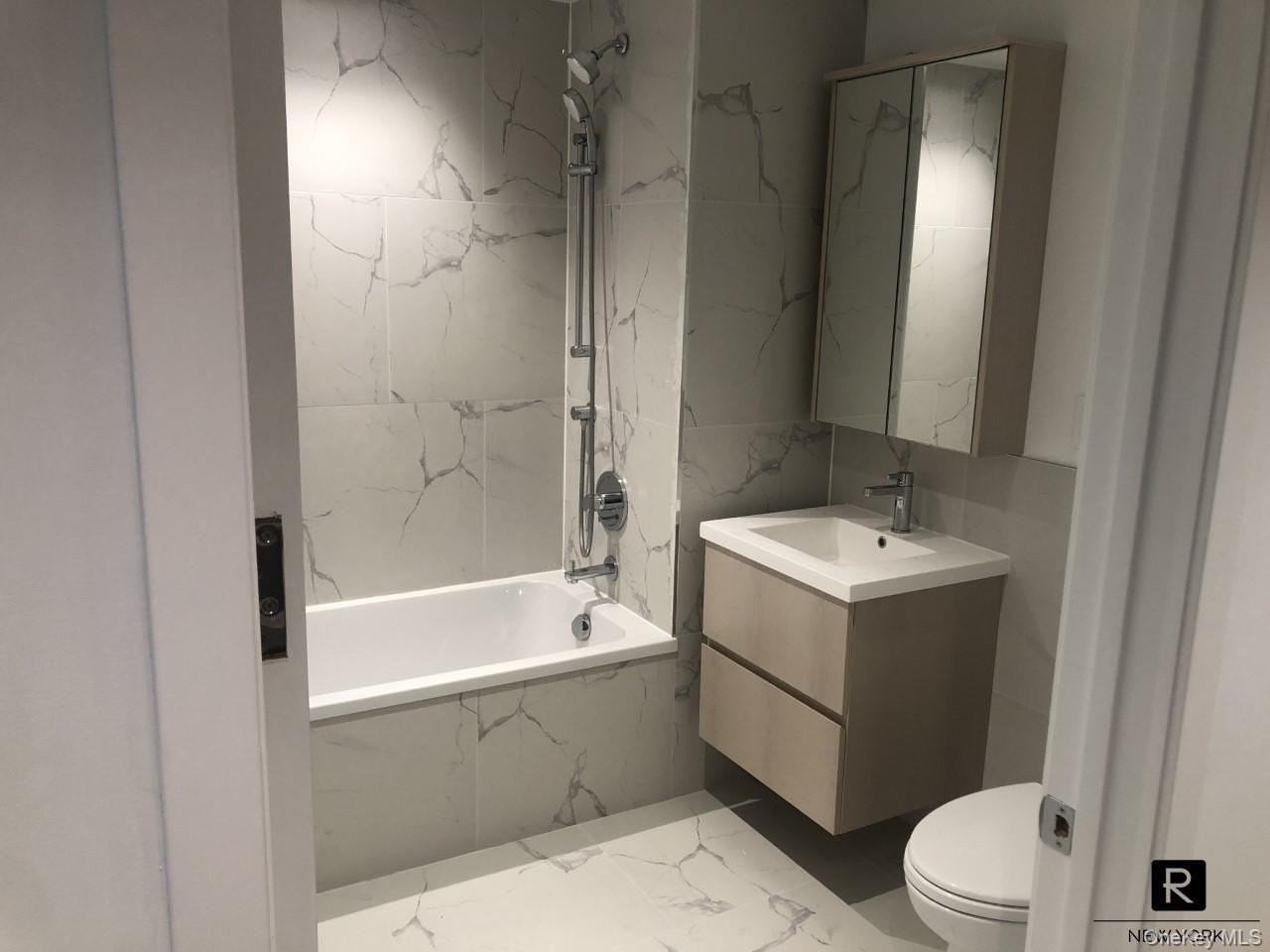 567 Ocean Ave #A503 - Photo 7 of 13