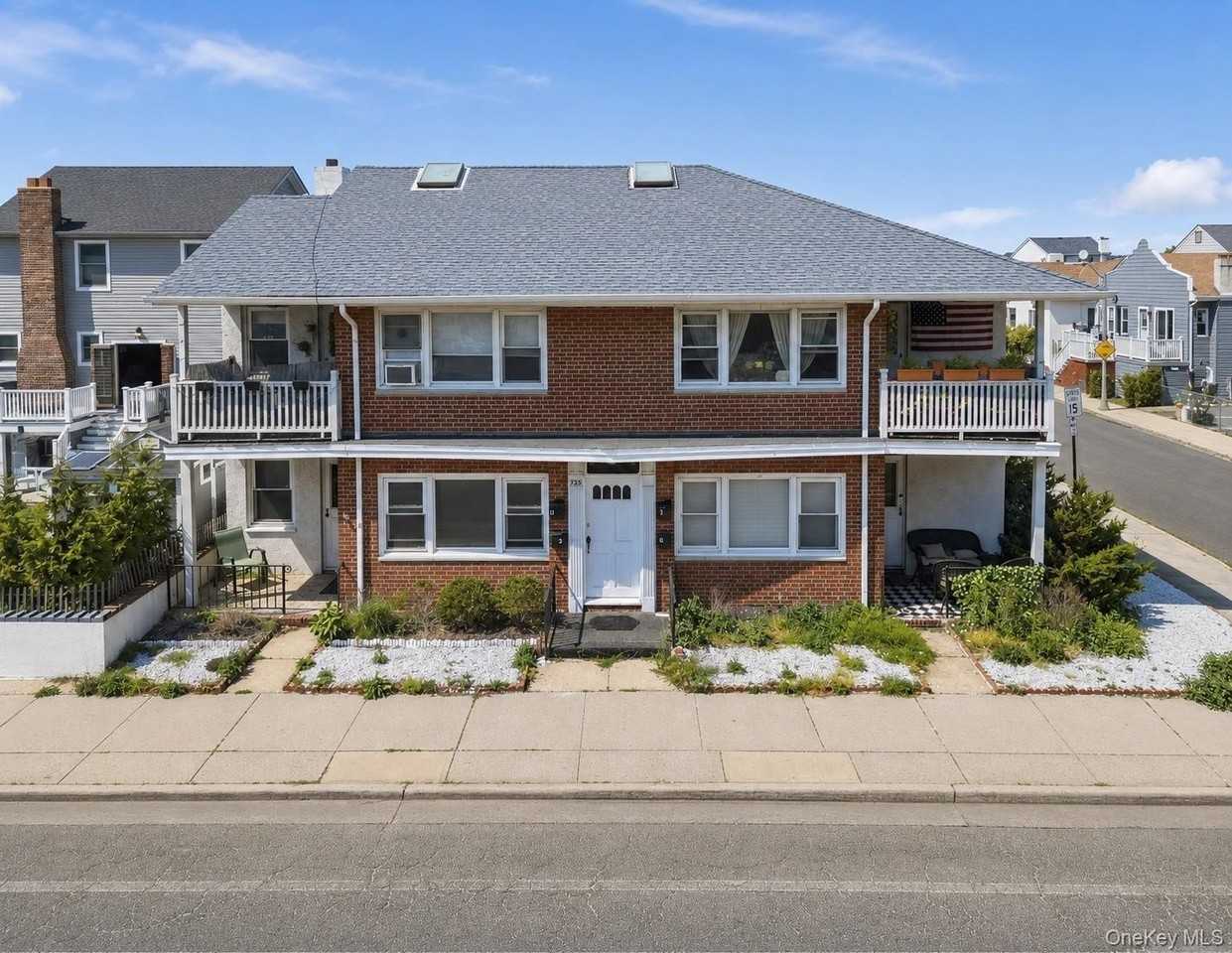 725 E Broadway #1