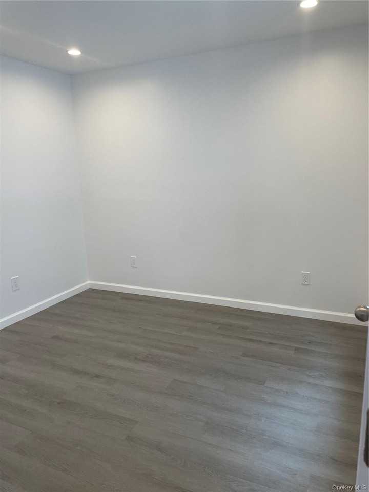 653 Jersey Ave #C - Photo 2 of 13