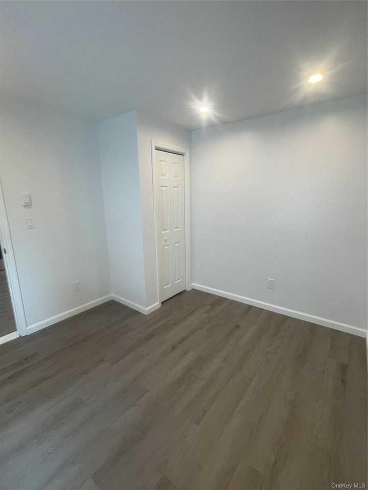 653 Jersey Ave #C - Photo 3 of 13