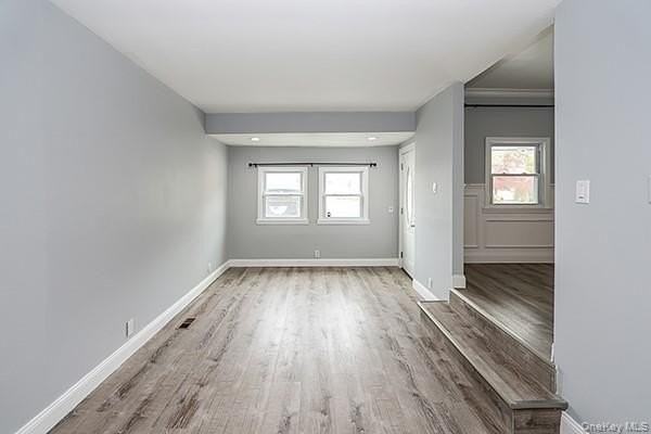 52 Huron St - Photo 4 of 33