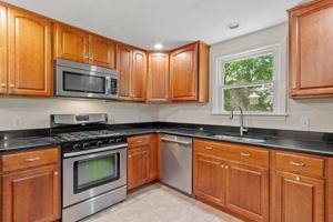 featured image of 21 Cherokee Rd