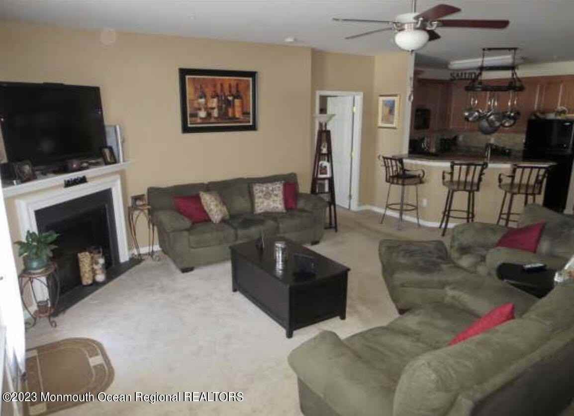 314 Mill Pond Way - Photo 6 of 17