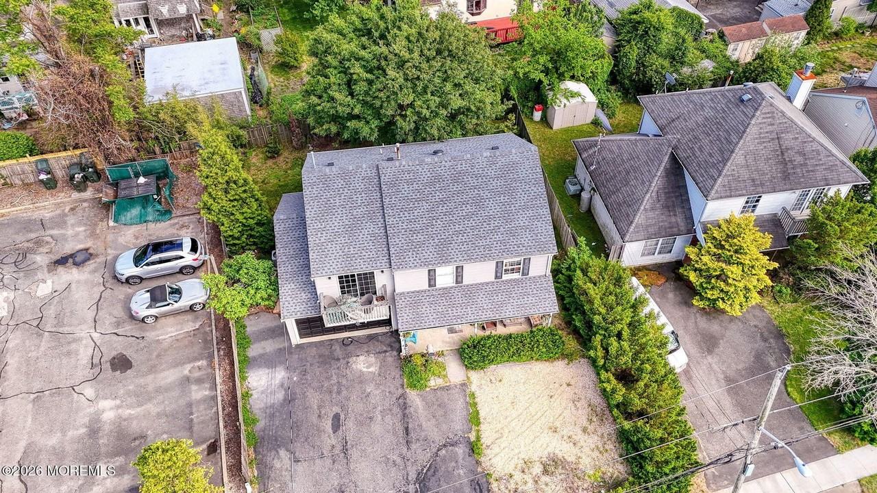 450 Beachway Ave - Photo 4 of 30