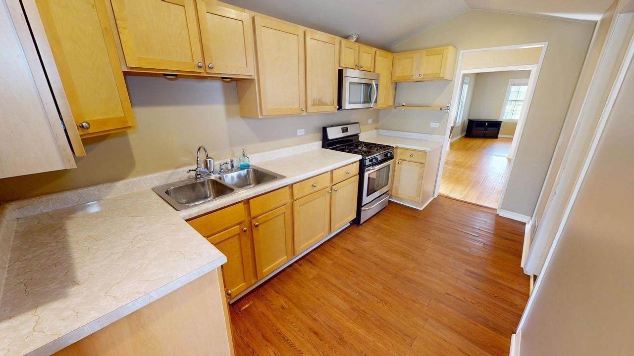 276 Morgan St #1 - Photo 3 of 24