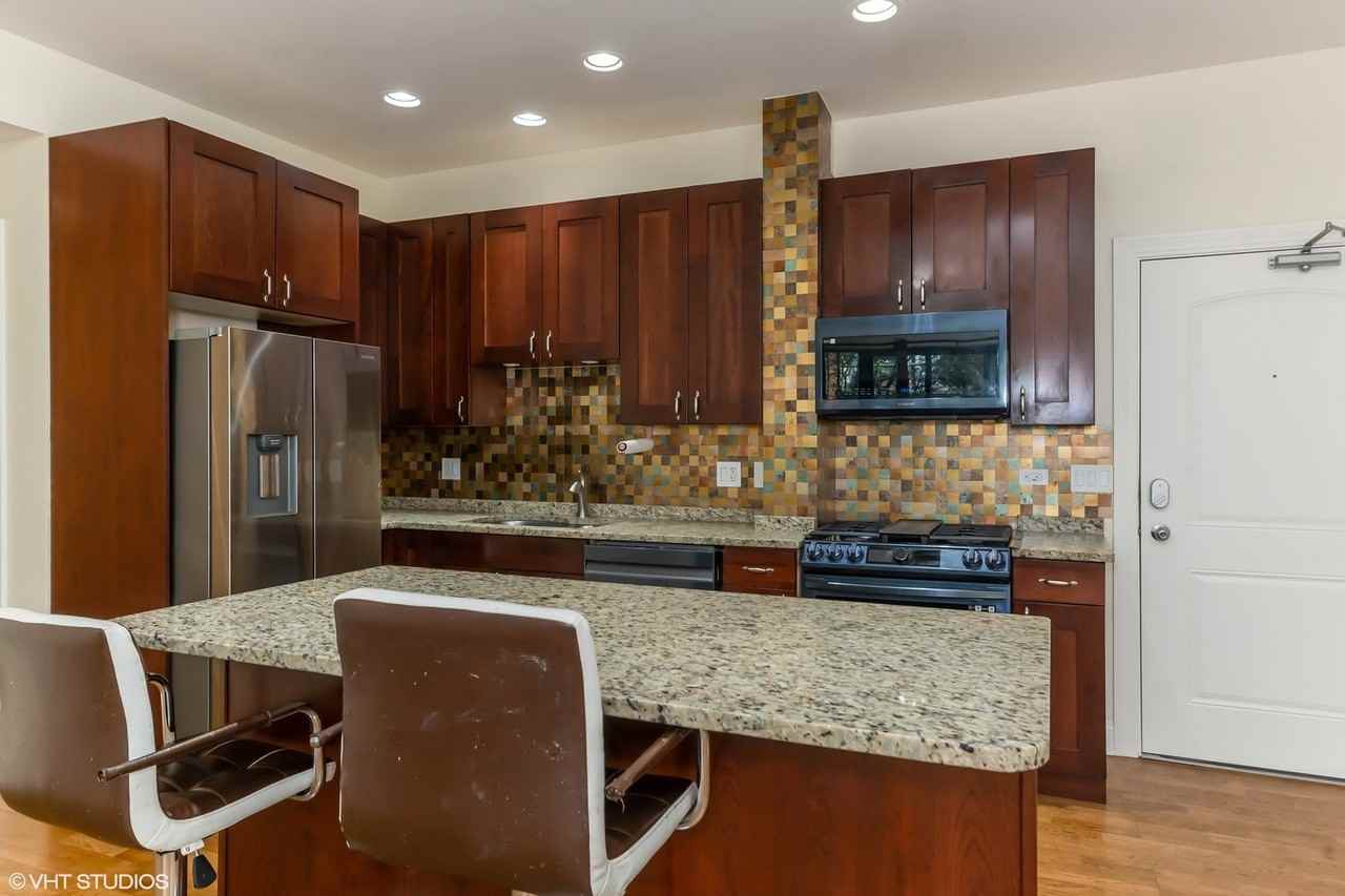 1440 S Wabash Ave #207 - Photo 2 of 12