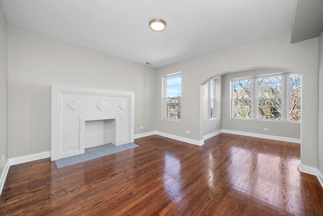 6833 S Merrill Ave #2 - Photo 4 of 12