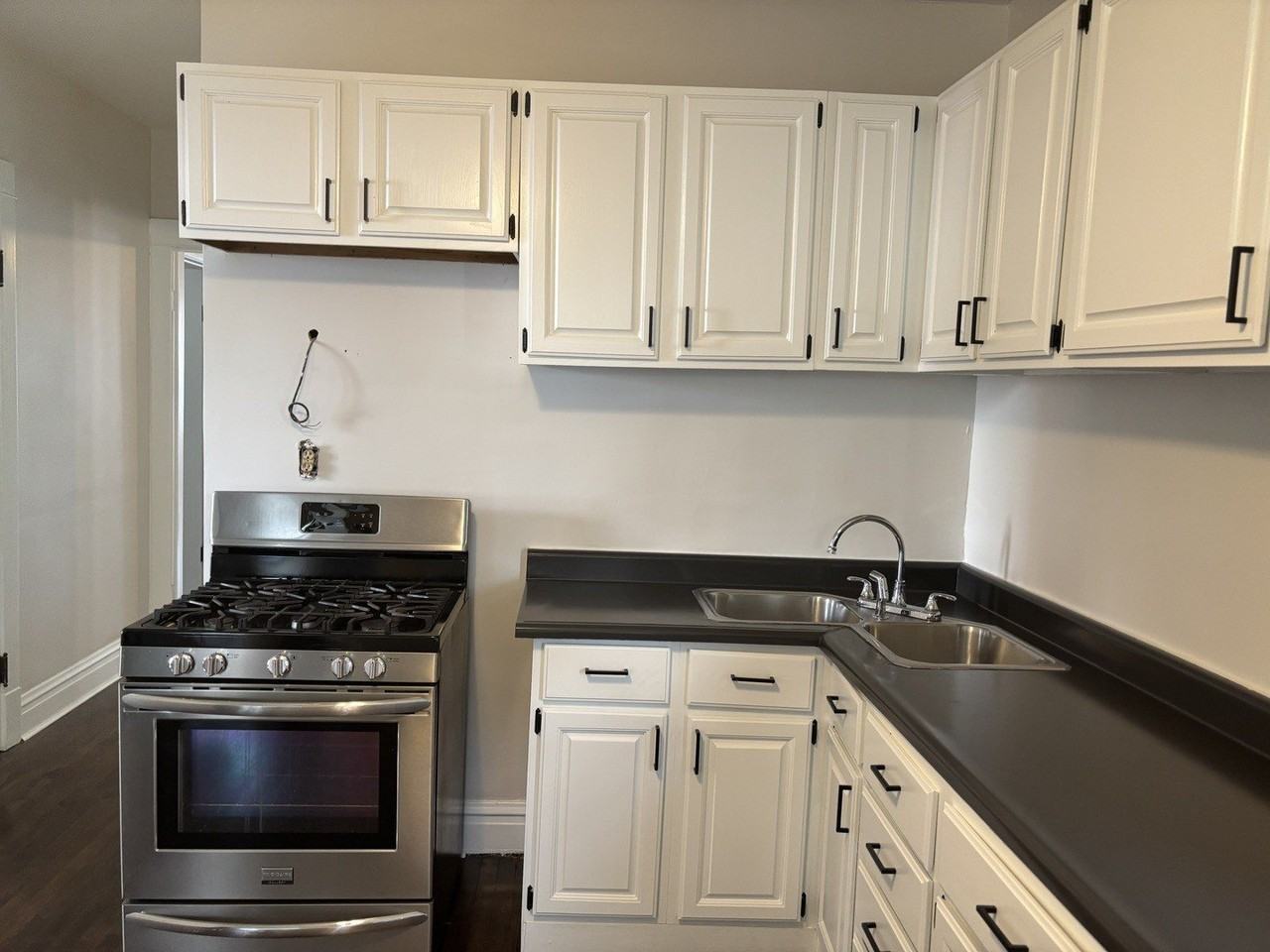 2737 W Belmont Ave #1 - Photo 5 of 21