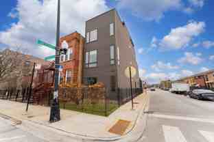 2437 W Jackson Blvd - Photo 1 of 1