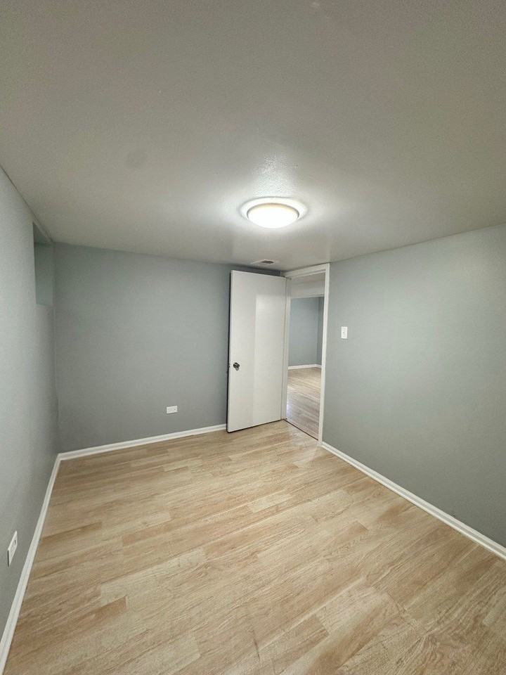 1714 N Kedzie Ave #G - Photo 5 of 6