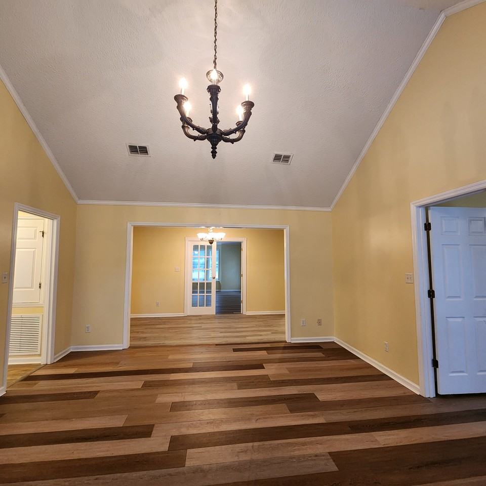 902 Phoebe Rd #1 - Photo 2 of 11