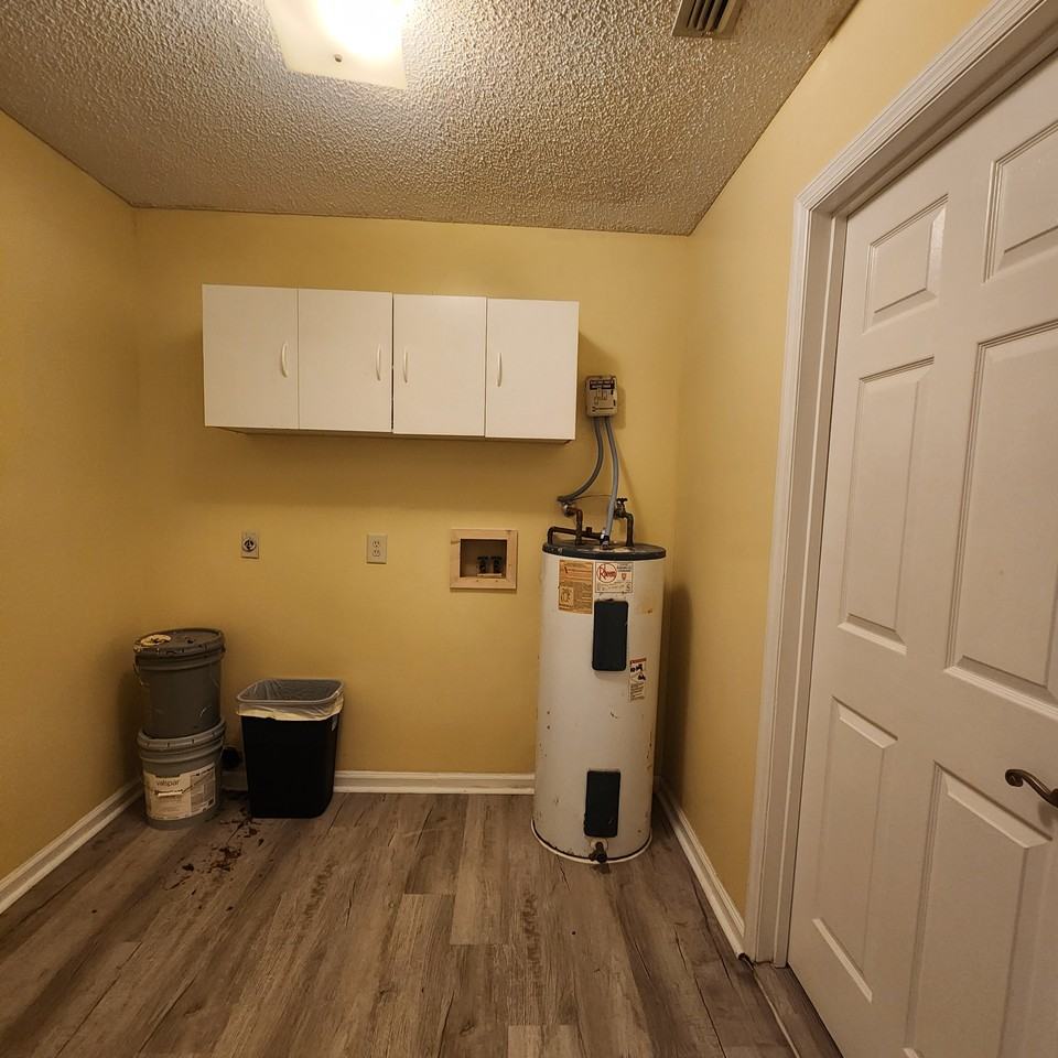 902 Phoebe Rd #1 - Photo 5 of 11