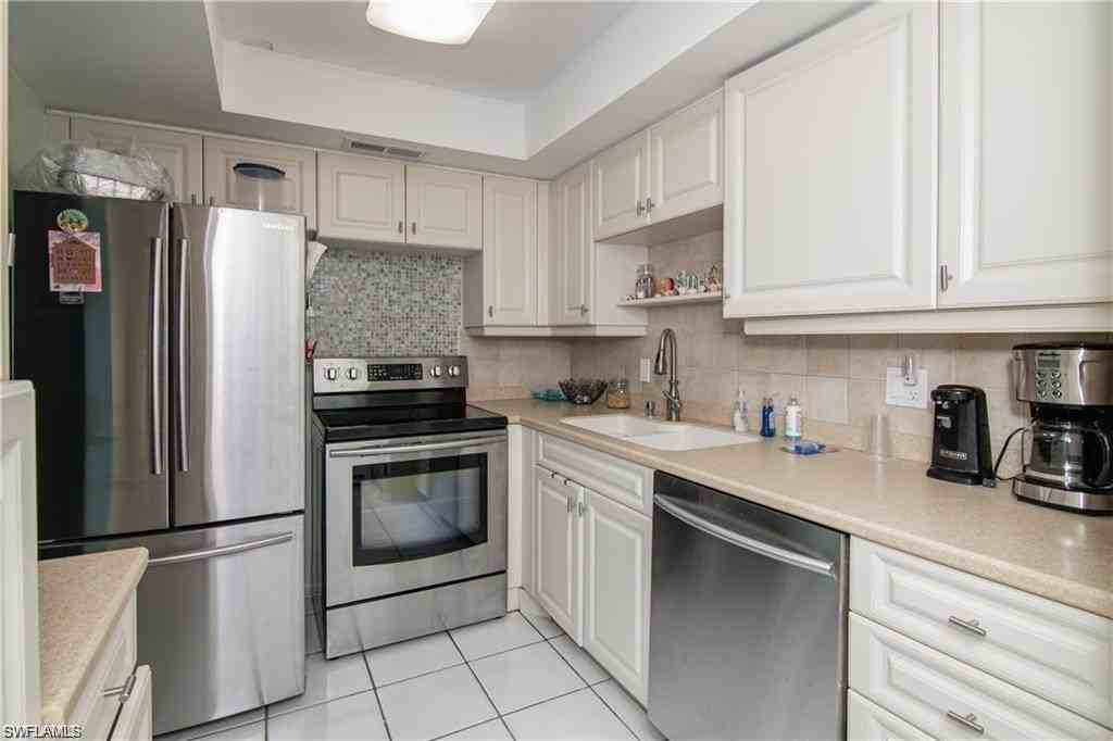 1400 Pompei Ln #21 - Photo 3 of 21