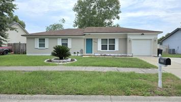 featured image of 8240 Pear Rd