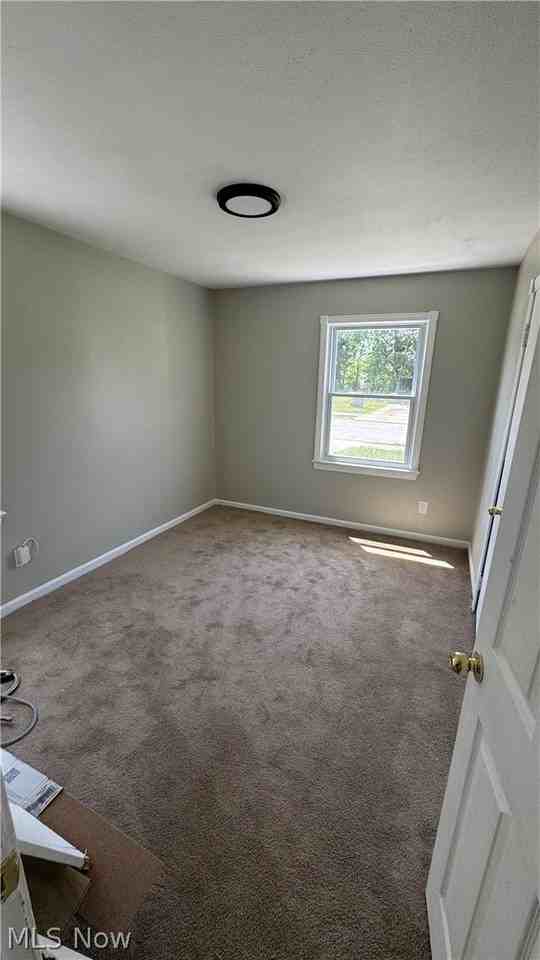 11825 Avon Ave - Photo 5 of 9