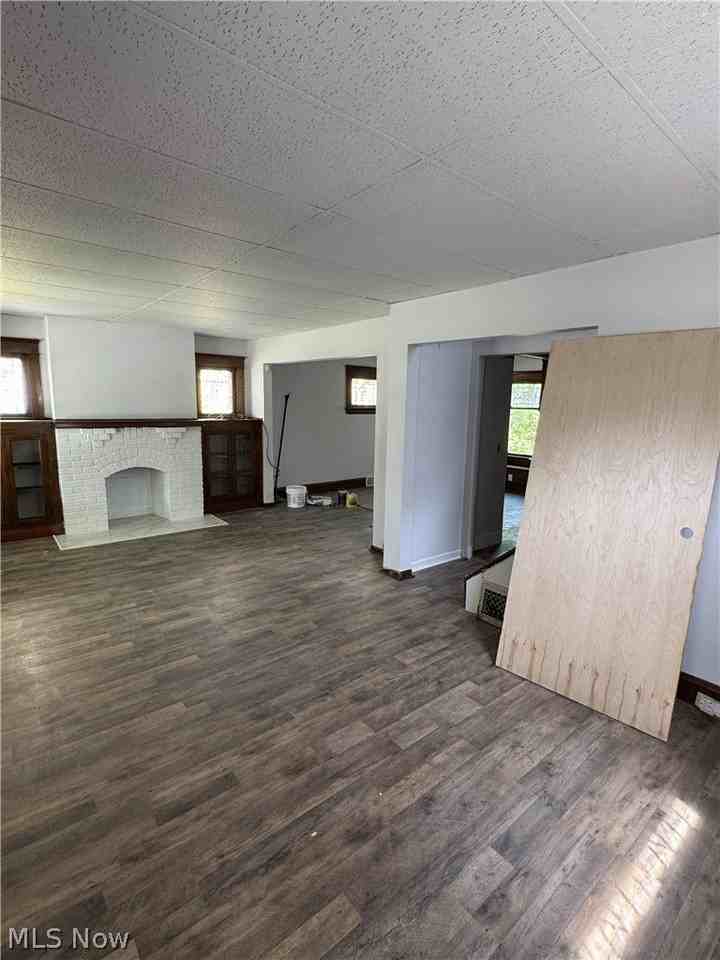 9409 Empire Ave - Photo 3 of 9