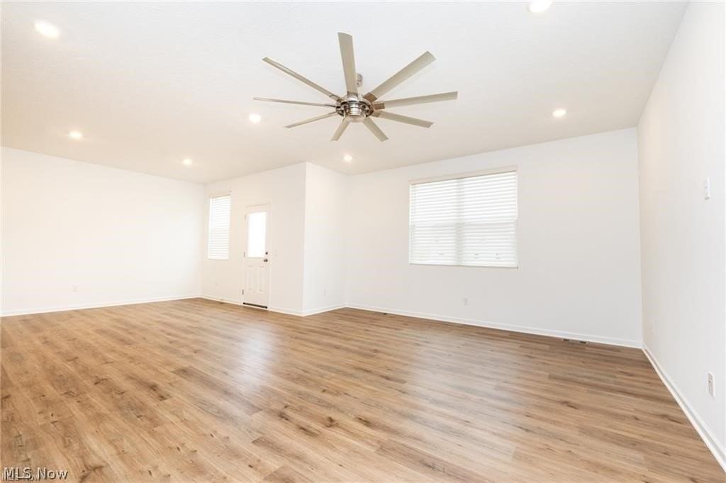 98 Brewster Dr - Photo 2 of 33