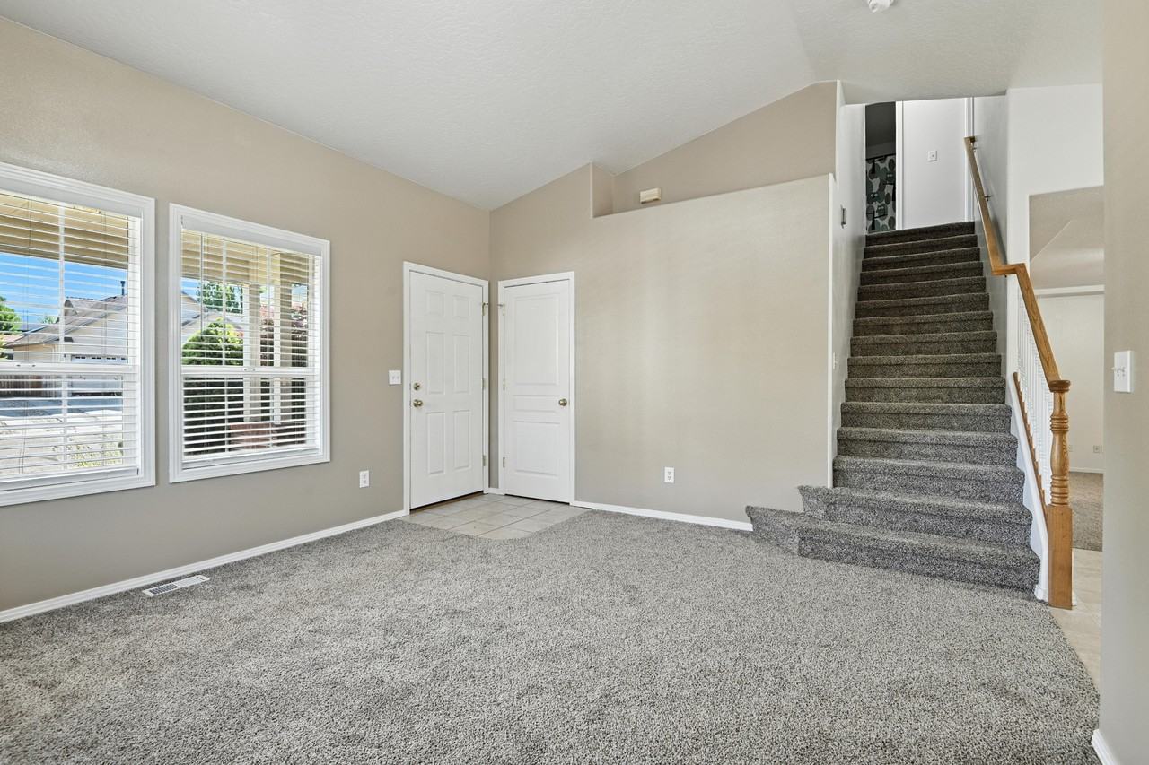 5199 E Rocky Bar Dr #1 - Photo 4 of 29