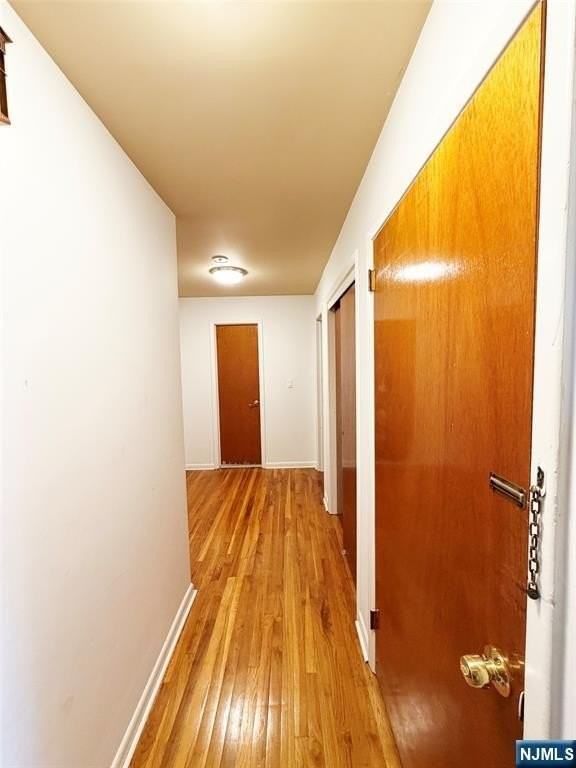121 E Edsall Ave #2ndFL - Photo 5 of 13