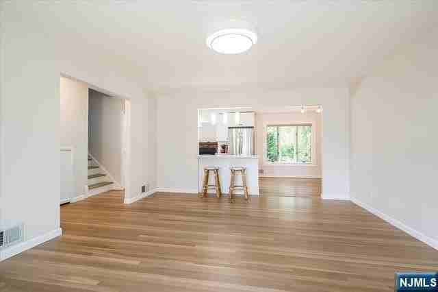 26 Garret Pl - Photo 6 of 38