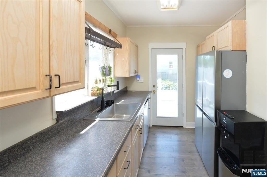 52 Kovar St - Photo 5 of 20