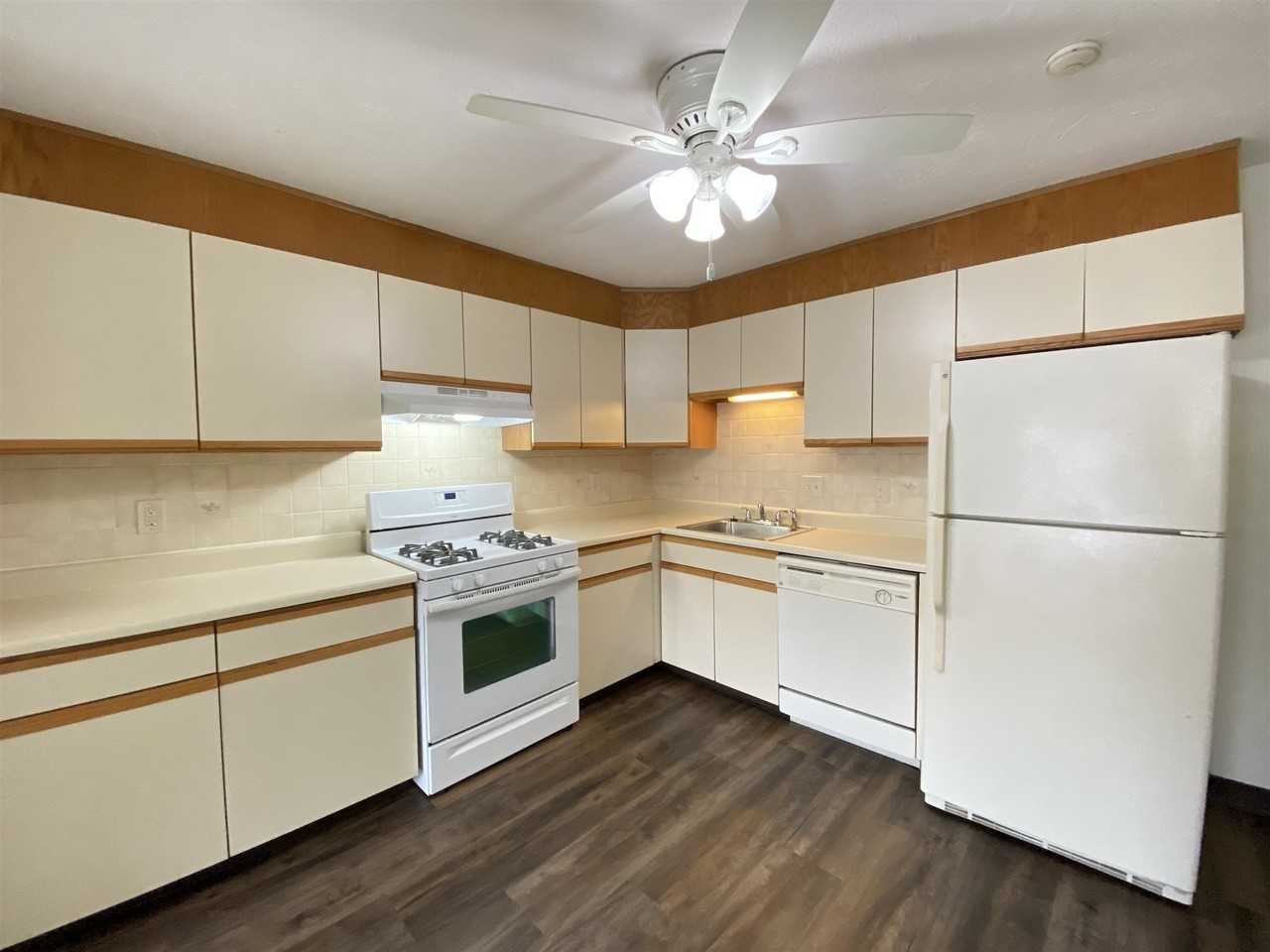 383 Huse Rd #09 - Photo 6 of 39
