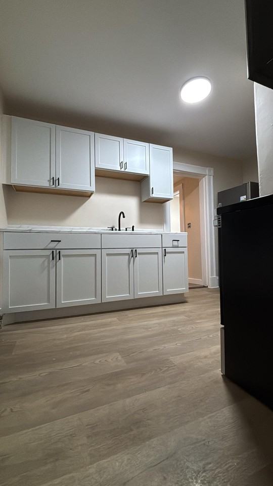 155 S Main St #2 - Photo 4 of 10