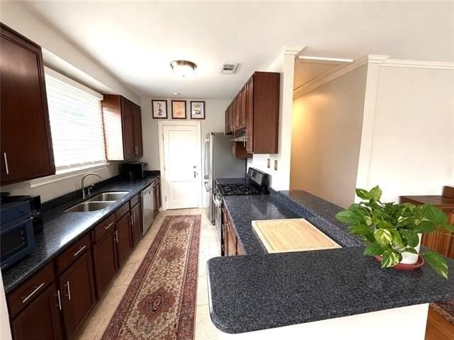 5519 Clara St - Photo 5 of 16