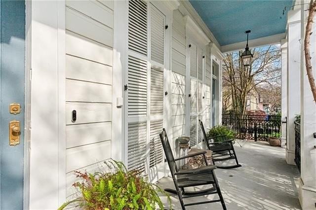 1461 Annunciation St #A - Photo 2 of 18