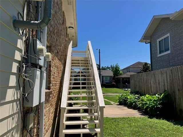 6618 Marshal Foch St - Photo 4 of 24