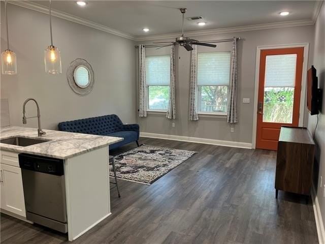 3503 Urquhart St - Photo 3 of 16