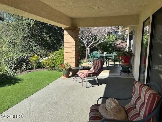 692 Hillside Dr - Photo 6 of 32