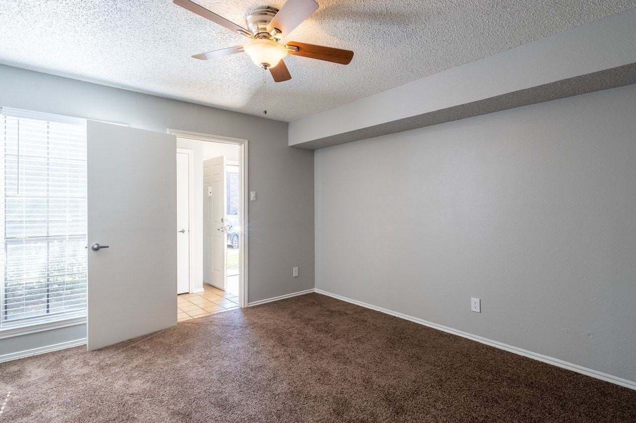 8383 La Prada Dr - Photo 7 of 14