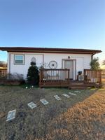 featured image of 925 Honeysuckle Ln #B