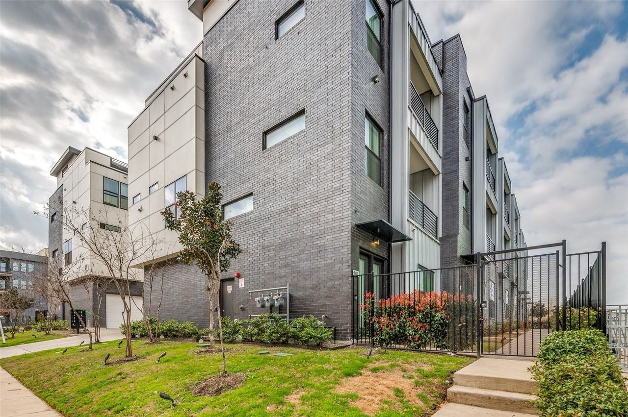 1813 Park Ave #107