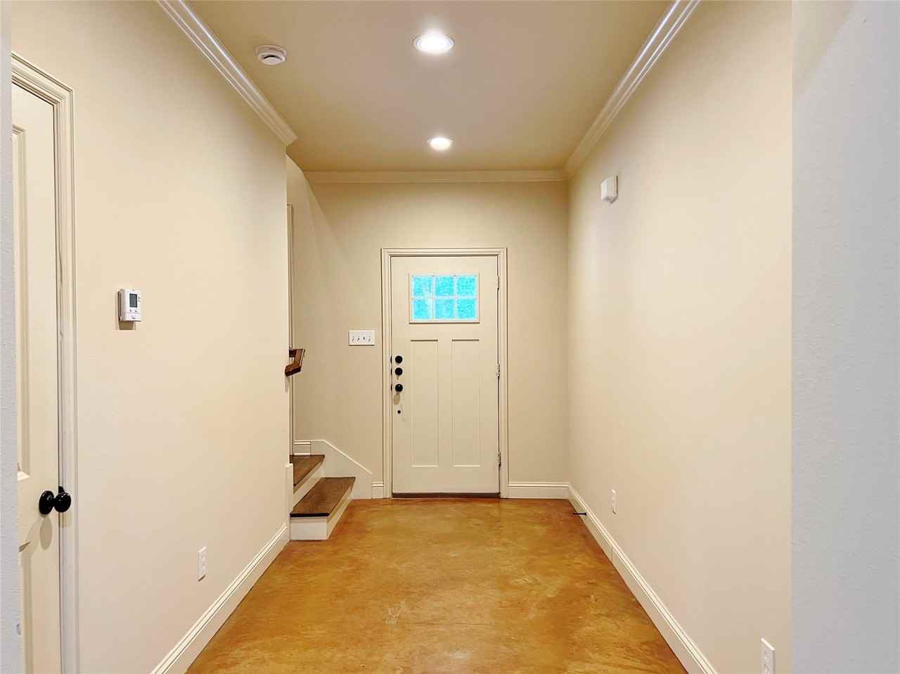 1312 W Jefferson St #5 - Photo 7 of 13