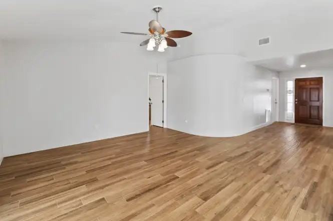 2706 Autumn Green Drive - Photo 5 of 25